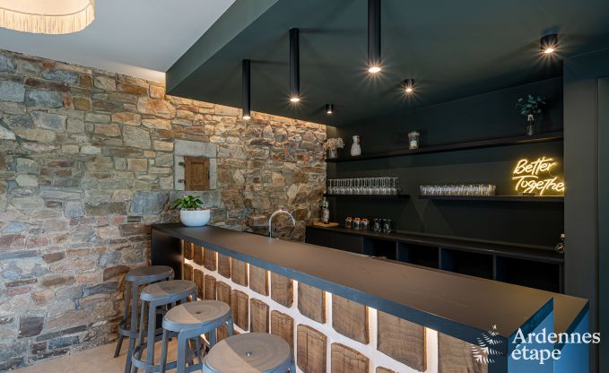 Grote vakantiewoning in Aubel: ideaal voor 30 personen met zwembad en uitgebreide faciliteiten