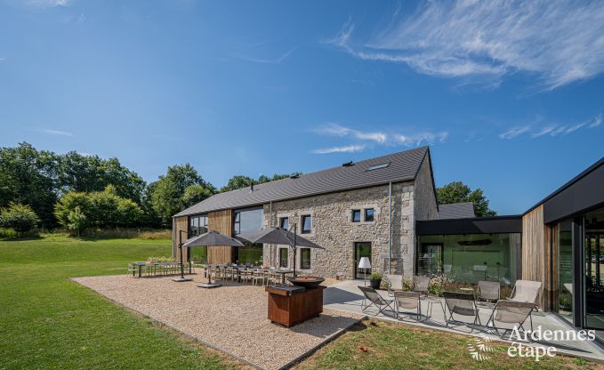 Ruime vakantiewoning aan het water in Aubel voor 21 personen met 9 slaap- en badkamers, binnenzwembad en priv�tuin