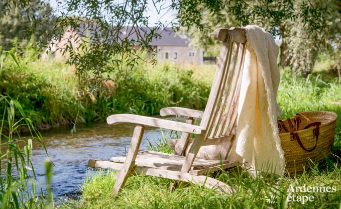 Ruime vakantiewoning aan het water in Aubel voor 21 personen met 9 slaap- en badkamers, binnenzwembad en priv�tuin