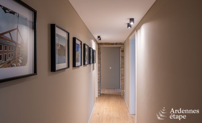 Ruime vakantiewoning aan het water in Aubel voor 21 personen met 9 slaap- en badkamers, binnenzwembad en priv�tuin