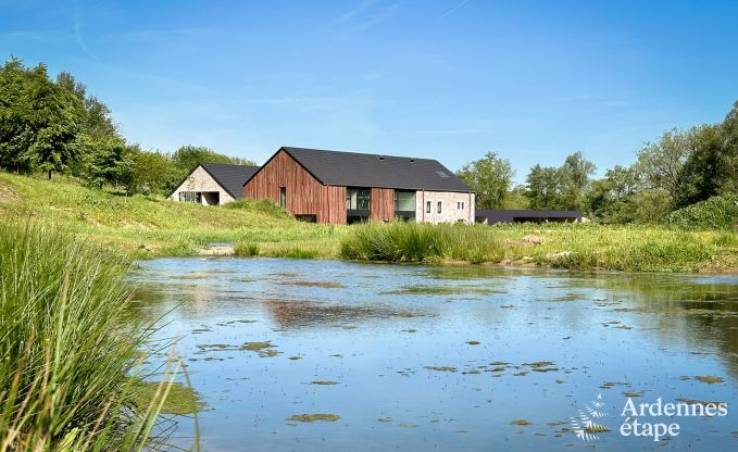 Ruime vakantiewoning aan het water in Aubel voor 21 personen met 9 slaap- en badkamers, binnenzwembad en priv�tuin