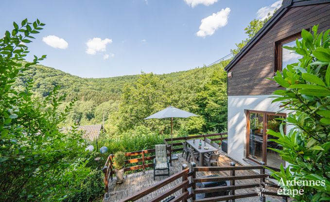 Comfortabele chalet voor 5 personen in Aywaille met 2 slaapkamers, priv�terras en tuin