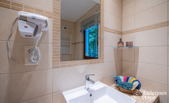 Comfortabele chalet voor 5 personen in Aywaille met 2 slaapkamers, priv�terras en tuin