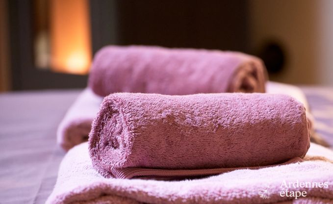 Ruime yurt voor 4 personen in Aywaille met houtpelletkachel en priv�tuin met terras