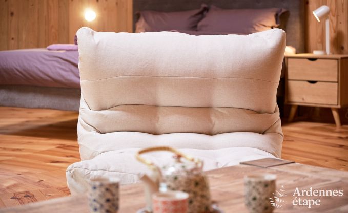 Ruime yurt voor 4 personen in Aywaille met houtpelletkachel en priv�tuin met terras