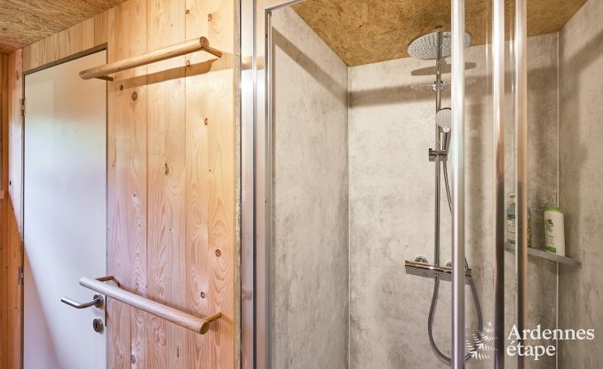 Ruime yurt voor 4 personen in Aywaille met houtpelletkachel en priv�tuin met terras