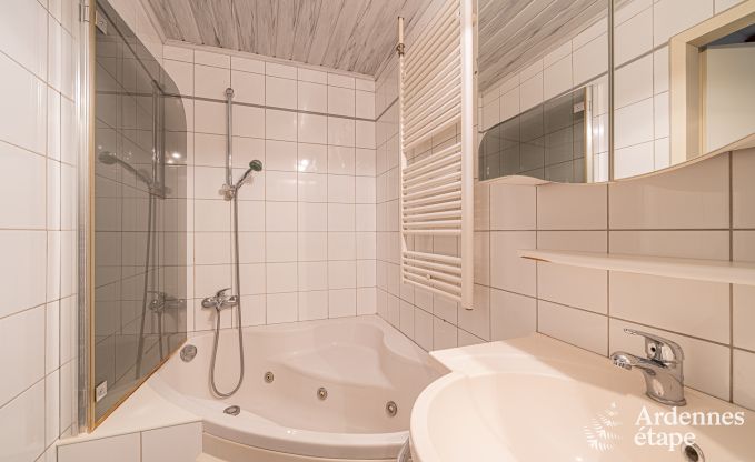 Prachtige groepsaccommodatie voor 24 personen in Aywaille