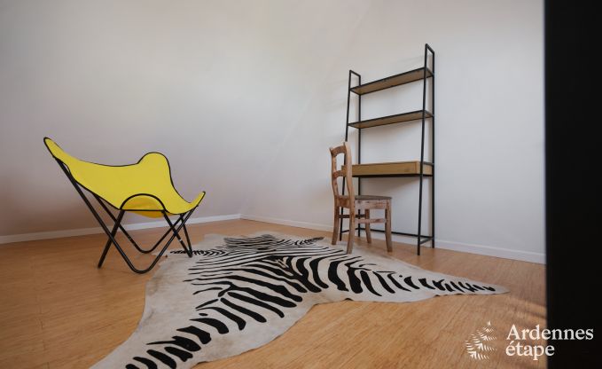 Ruime villa voor 9 personen in Baillonville met binnenzwembad en jacuzzi