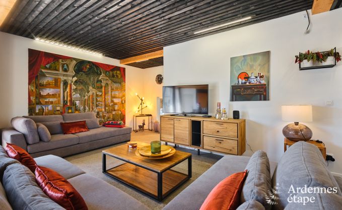 Ruime villa voor 9 personen in Baillonville met binnenzwembad en jacuzzi