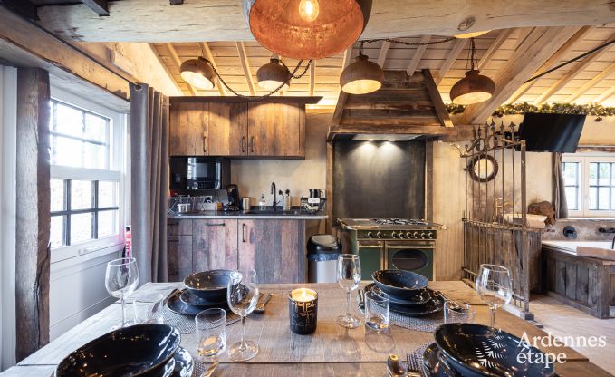 Comfortabele vakantiechalet in Bastogne met tuin en sauna