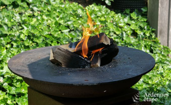 Comfortabele vakantiechalet in Bastogne met tuin en sauna