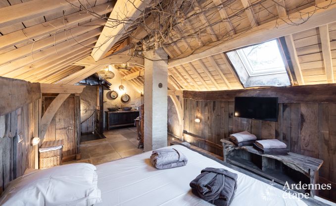 Comfortabele vakantiechalet in Bastogne met tuin en sauna