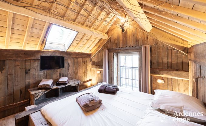 Comfortabele vakantiechalet in Bastogne met tuin en sauna