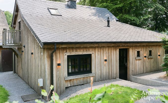 Comfortabele vakantiechalet in Bastogne met tuin en sauna