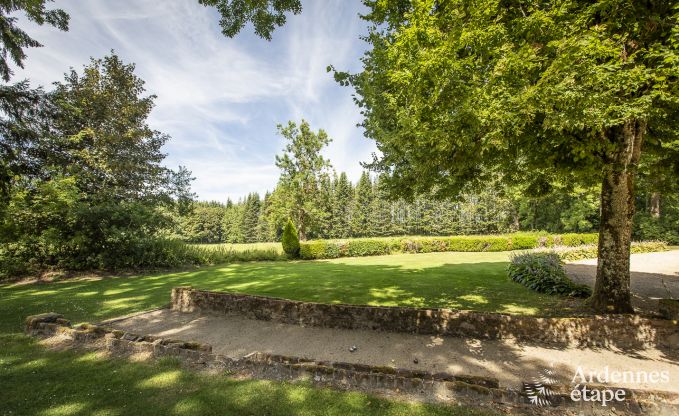 Kasteel in Bastogne voor 12/15 personen in de Ardennen