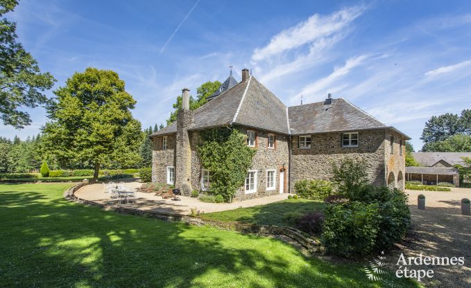 Kasteel in Bastogne voor 12/15 personen in de Ardennen