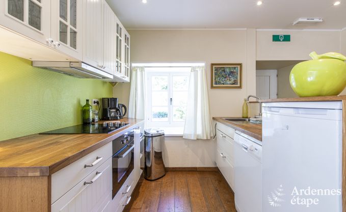 Kasteel in Bastogne voor 12/15 personen in de Ardennen