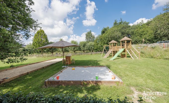 Uitzonderlijke luxe villa in Bastogne voor 16 personen met topvoorzieningen en nabijheid van attracties