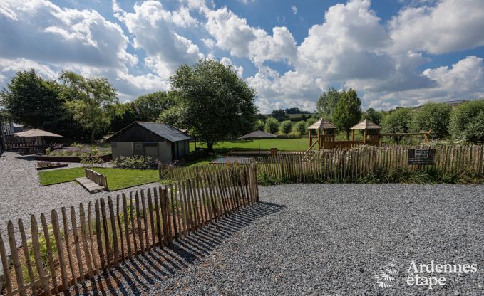 Uitzonderlijke luxe villa in Bastogne voor 16 personen met topvoorzieningen en nabijheid van attracties