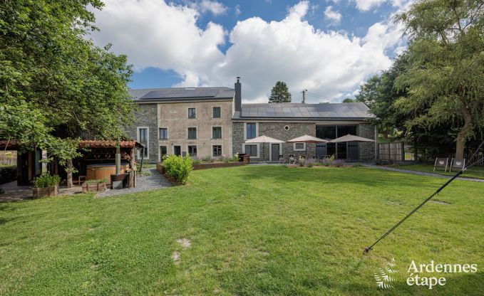 Uitzonderlijke luxe villa in Bastogne voor 16 personen met topvoorzieningen en nabijheid van attracties