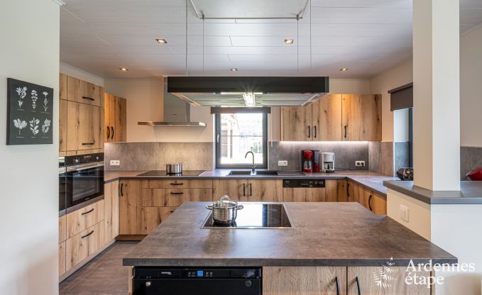 Vakantiehuis in Bastogne voor 28 personen in de Ardennen