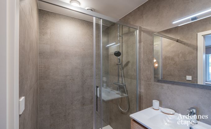 Vakantiehuis, ideaal voor families en fietsliefhebbers, voor 10 personen in de buurt van Bastenaken