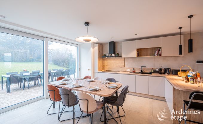 Vakantiehuis, ideaal voor families en fietsliefhebbers, voor 10 personen in de buurt van Bastenaken