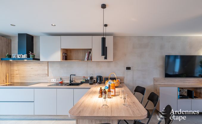 Vakantiehuis, ideaal voor families en fietsliefhebbers, voor 10 personen in de buurt van Bastenaken