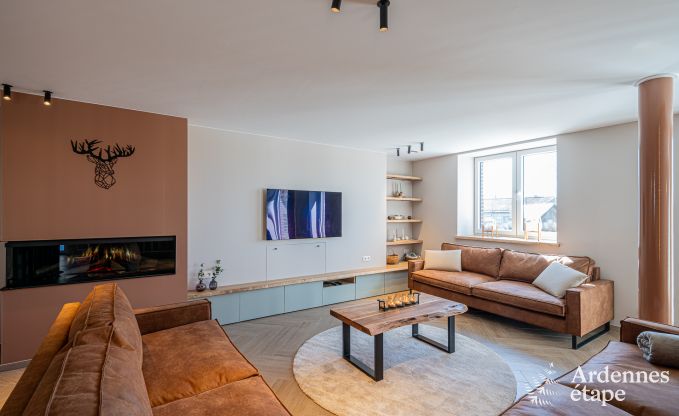 Vakantiewoning in Bastogne: ruime accommodatie voor 14 personen met 6 slaapkamers en speelkamer