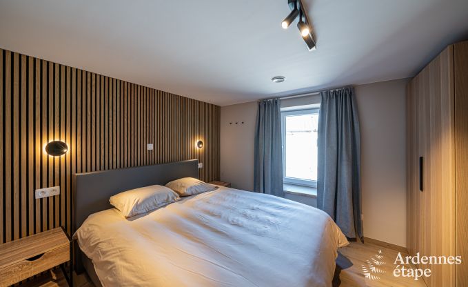 Vakantiewoning in Bastogne: ruime accommodatie voor 14 personen met 6 slaapkamers en speelkamer