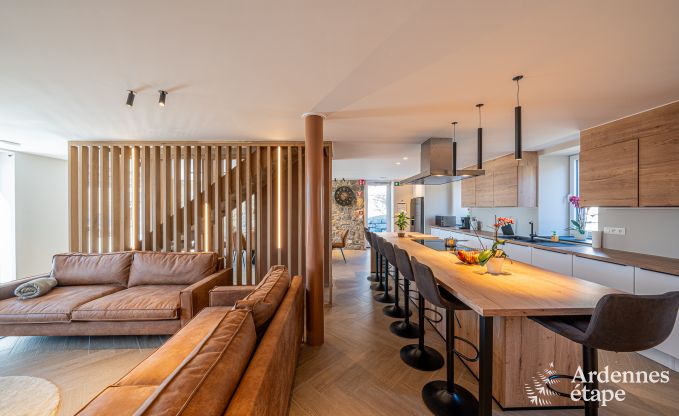 Vakantiewoning in Bastogne: ruime accommodatie voor 14 personen met 6 slaapkamers en speelkamer