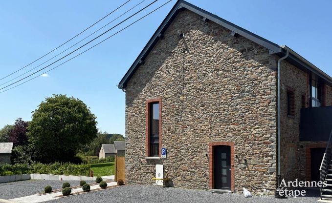 Vakantiewoning in Bastogne: ruime accommodatie voor 14 personen met 6 slaapkamers en speelkamer