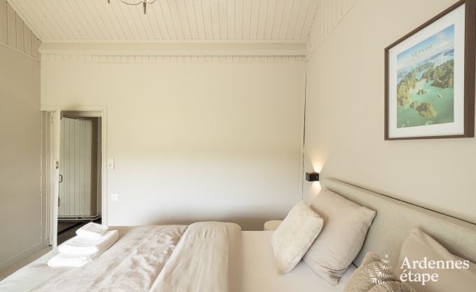 Charmante fermette voor 6 personen in Bastogne met binnen- en buitenjacuzzi