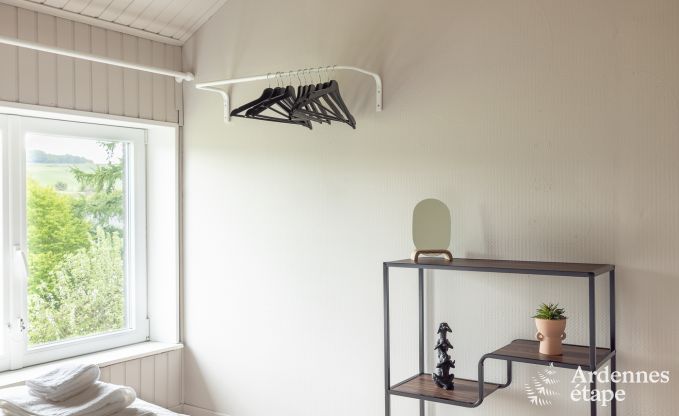 Charmante fermette voor 6 personen in Bastogne met binnen- en buitenjacuzzi