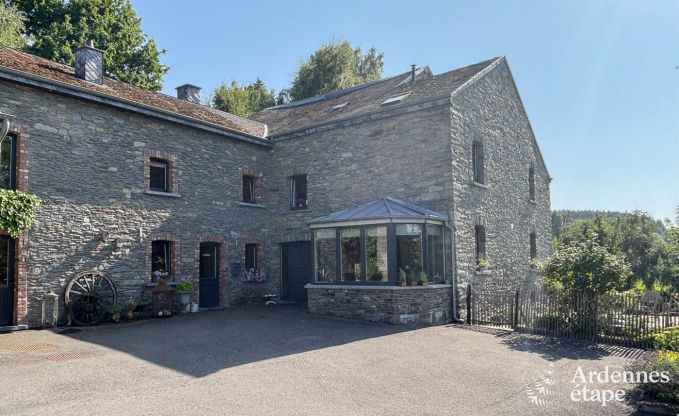 Charmant huis in Bastogne in de Ardennen: accommodatie voor 18 personen