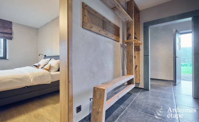 Vakantiehuis in Bastogne: authentieke vakantiewoning voor 16 personen met moderne voorzieningen in de Ardennen