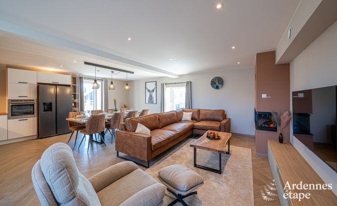 Vakantiewoning in Bastogne: ruime accommodatie voor 22 personen met uitgebreide faciliteiten en 9 slaapkamers in de Ardennen