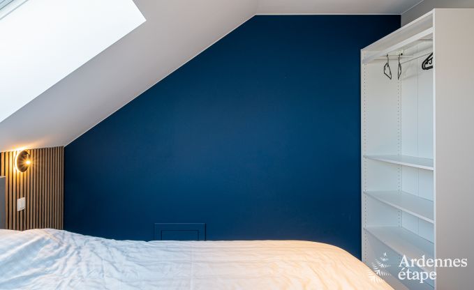 Vakantiewoning in Bastogne: ruime accommodatie voor 22 personen met uitgebreide faciliteiten en 9 slaapkamers in de Ardennen