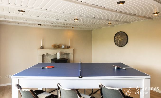 Charmante fermette voor 6 personen in Bastogne met binnen- en buitenjacuzzi