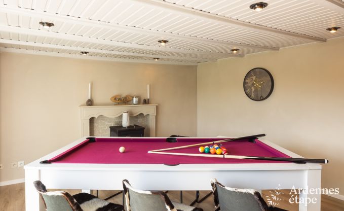 Charmante fermette voor 6 personen in Bastogne met binnen- en buitenjacuzzi