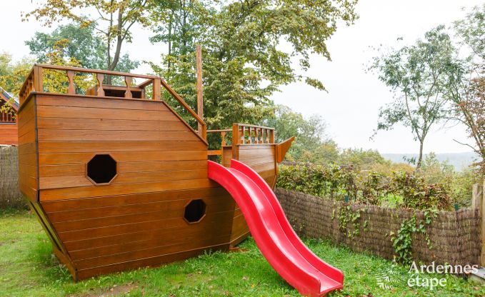 Ruime en comfortabele chalet in Beauraing, Ardennen