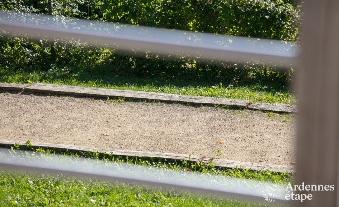 Ruime chalet voor groepen in Beauraing, Ardennen