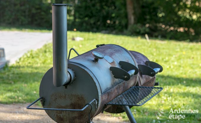 Ruime chalet voor groepen in Beauraing, Ardennen