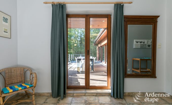 Ruime chalet voor groepen in Beauraing, Ardennen