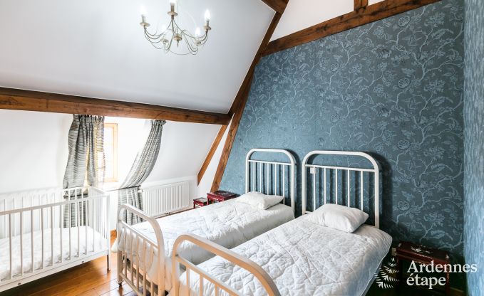 Kasteel in Beauraing voor 20 personen in de Ardennen