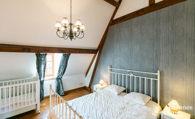 Kasteel in Beauraing voor 20 personen in de Ardennen