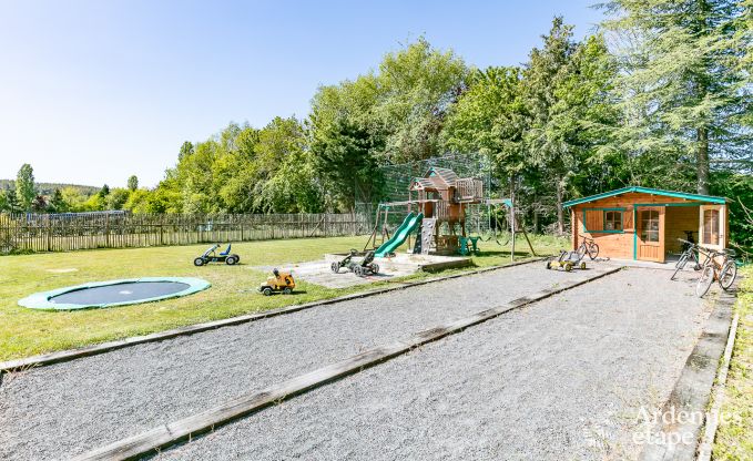 Kasteel in Beauraing voor 20 personen in de Ardennen