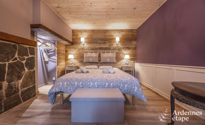 Mooie Vakantiewoning met zwembad, sauna en spelen in Beauraing voor 15 personen in de Ardennen