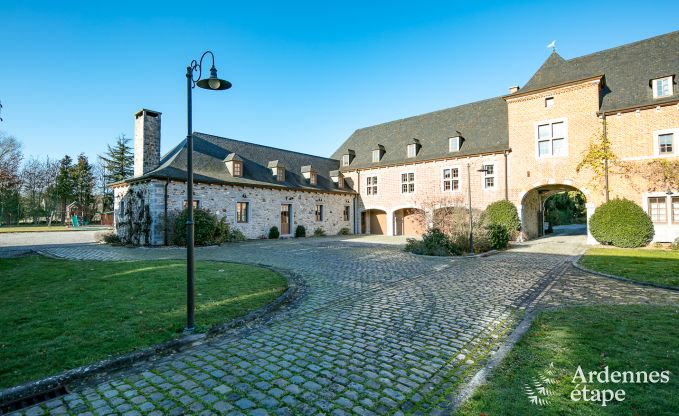 Kasteel in Beauraing voor 20 personen in de Ardennen