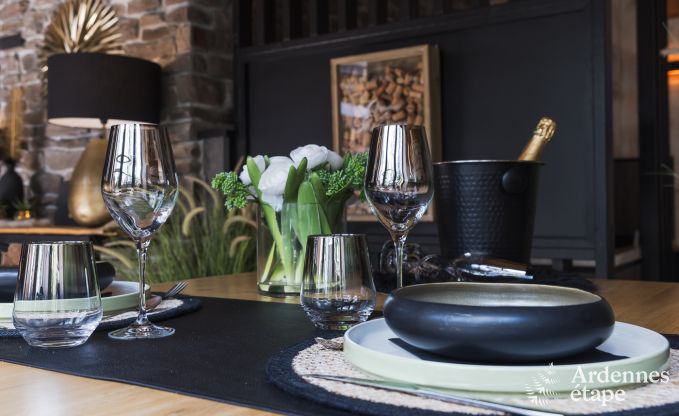 Romantische vakantiewoning voor 2 personen in Beauraing met zwembad, sauna en jacuzzi